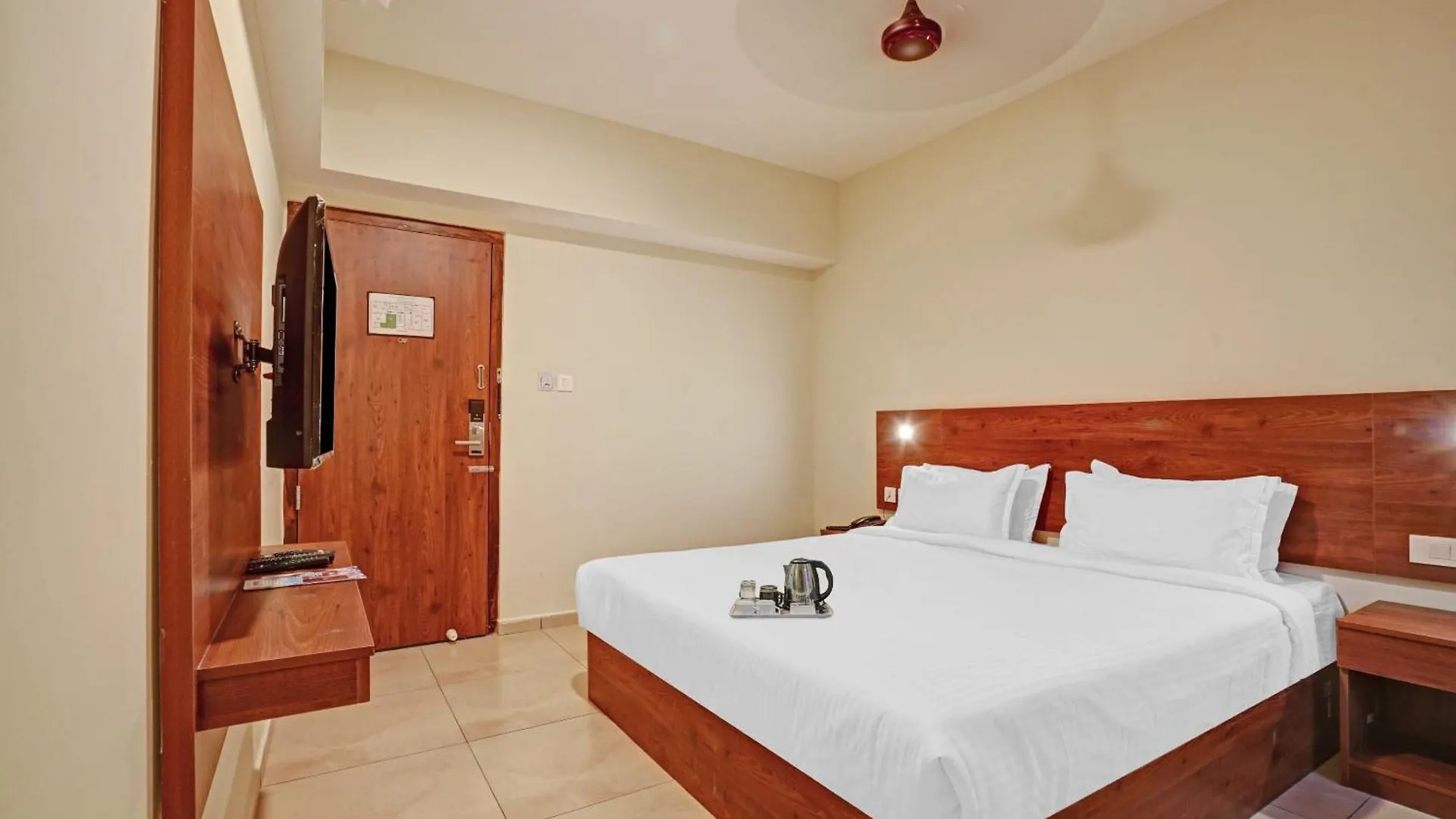 Hotel Super Townhouse Edasserys Sea Pearl Kochi