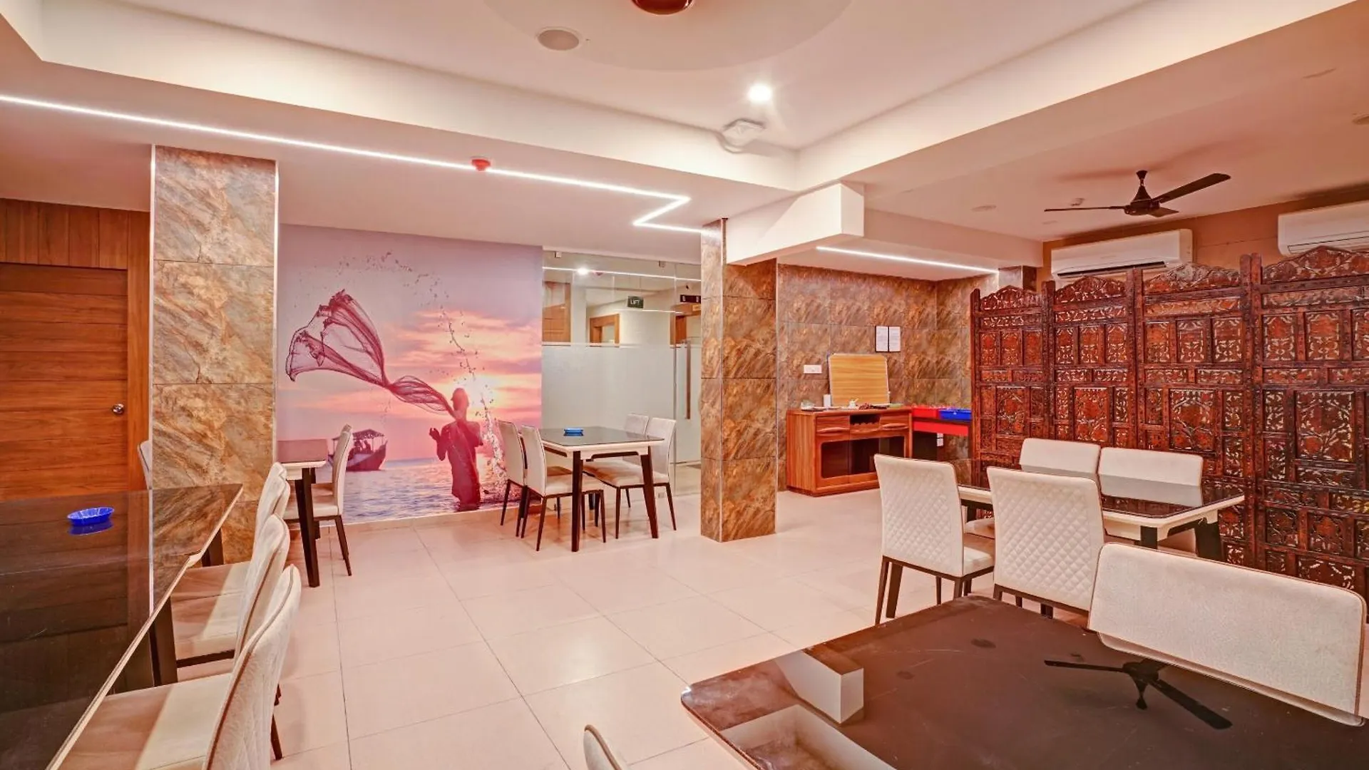 Super Townhouse Edasserys Sea Pearl Kochi India